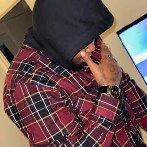 Meet your Posher, Mel